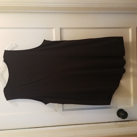 Halston tank with asymmetrical hem - Picture 4 of 5